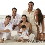 Family photo shoot at the Victoria House Resort, Ambergris Caye, Belize by Jose Luis Zapata Photography