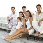 Family photo shoot at the Victoria House Resort, Ambergris Caye, Belize by Jose Luis Zapata Photography