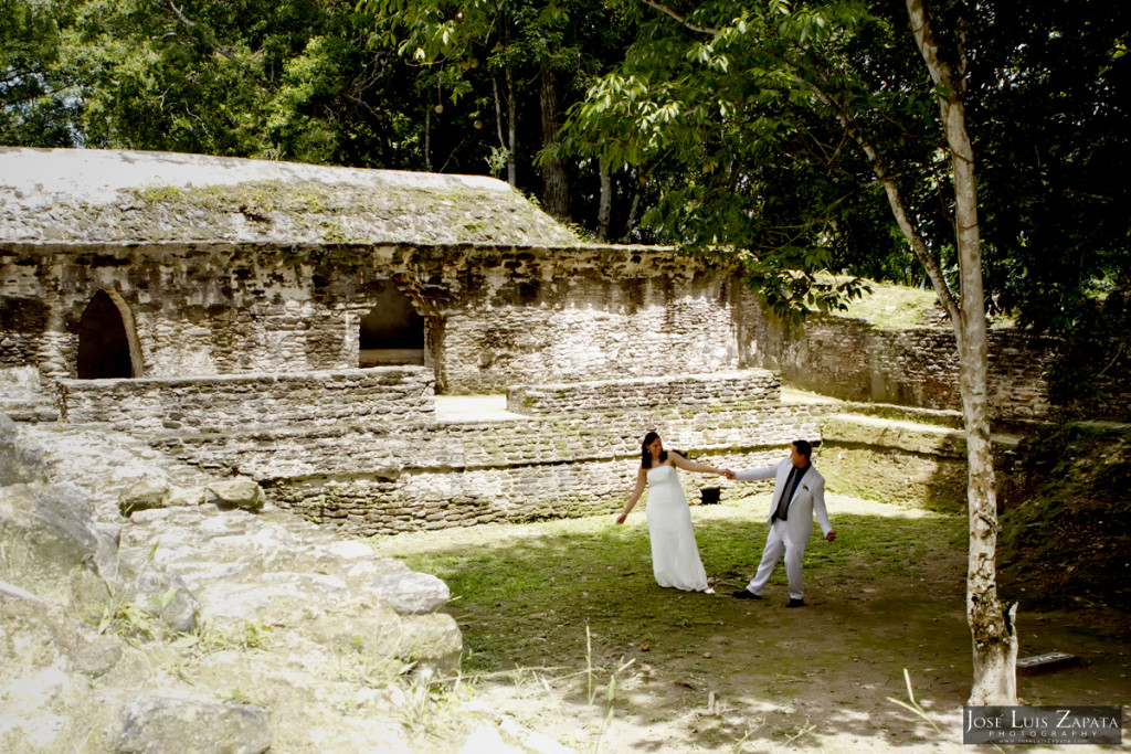 Cahal Pech Mayan Ruin Wedding - Mayan Weddings - SaCahal Pech Mayan Ruin Wedding - Mayan Weddings - San Ignacio, Cayo, Belize