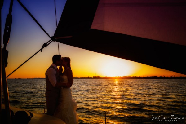 Belize Catamaran Sailing Wedding - Jose Luis Zapata Photography - Photographer Belize
