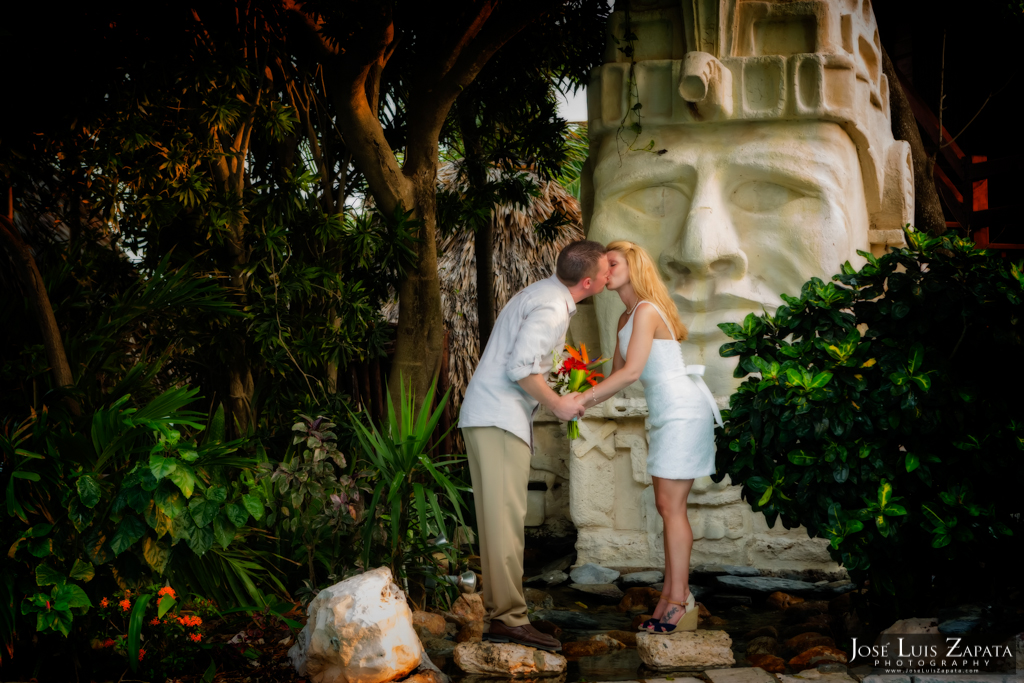 Belize Wedding Photographer, Ramon's Village Resort, Belize Weddings (12)