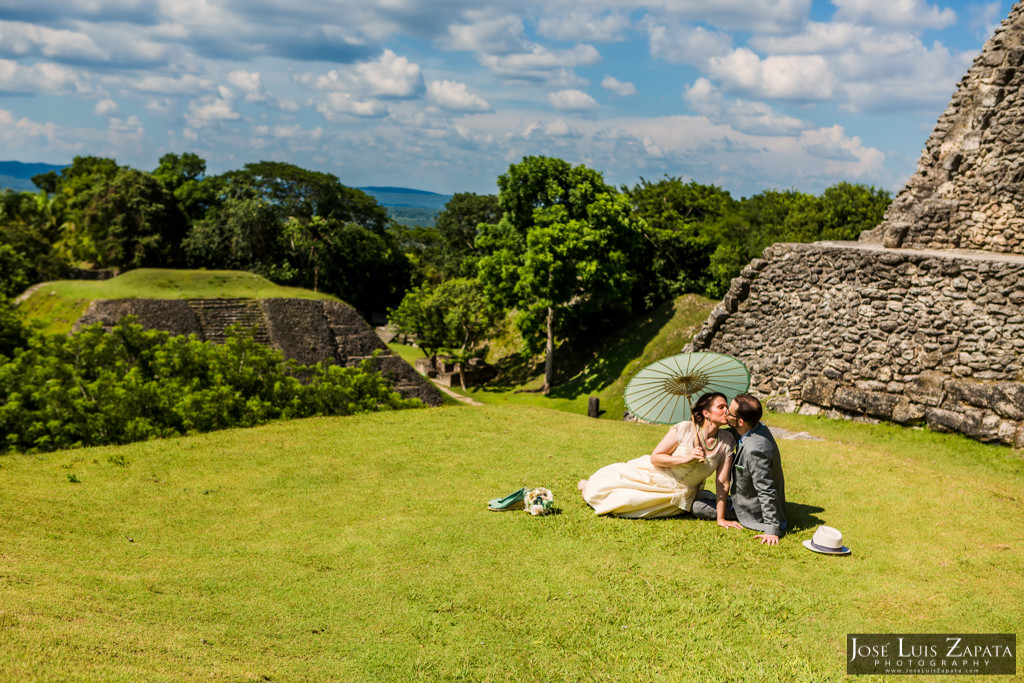 Mayan Ruin Wedding Xunantunich Maya Site Cayo Belize