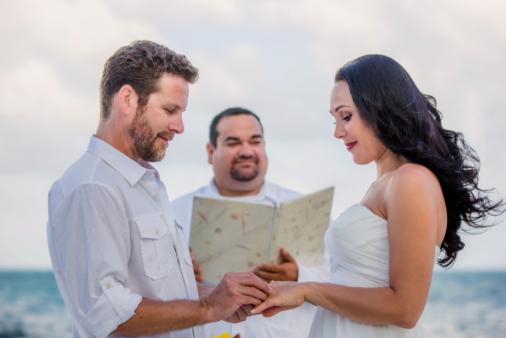 Caye Caulker Elopement Belize Wedding - Belize Photographer Jose Luis Zapata Photography