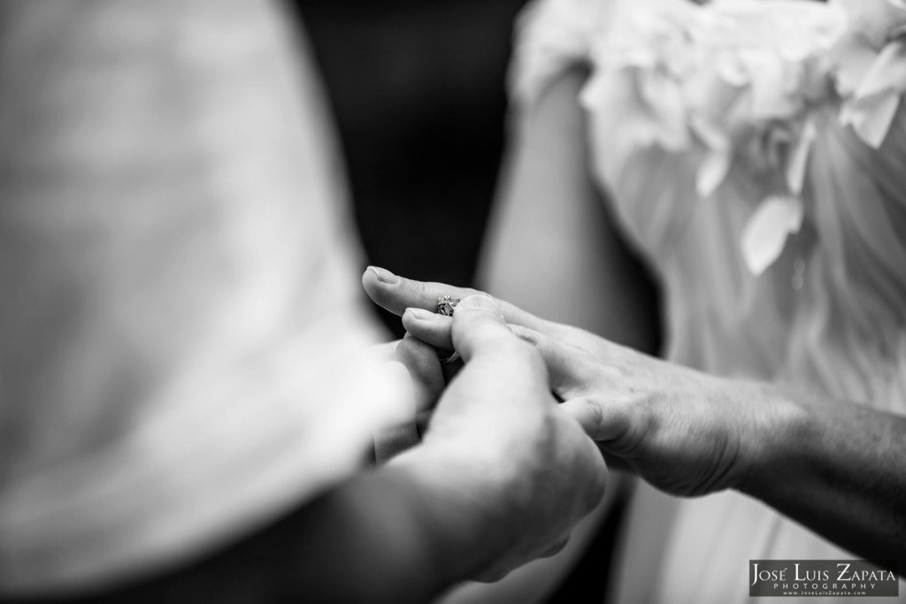 Hopkins Belize Weddings - Hamanasi Resort - Jose Luis Zapata Photography