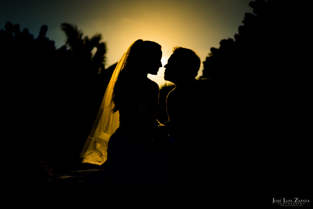 Coco Beach Belize Resort - Intimate Beach Wedding (17)