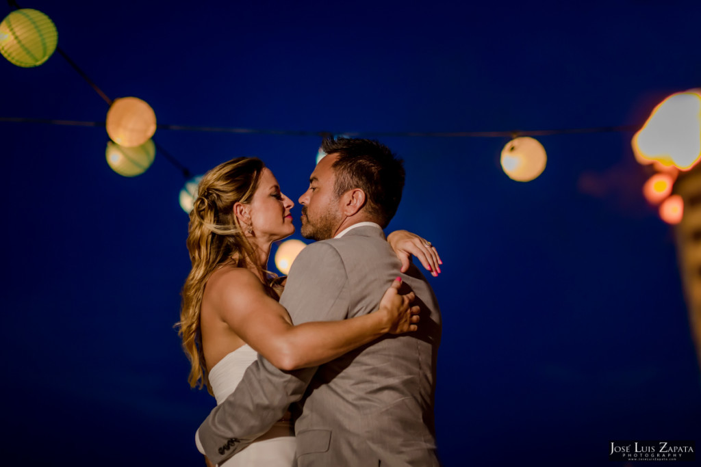 Coco Beach Belize Resort - Intimate Beach Wedding (6)