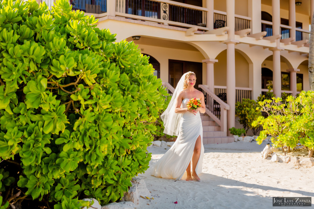 Coco Beach Belize Resort - Intimate Beach Wedding (43)