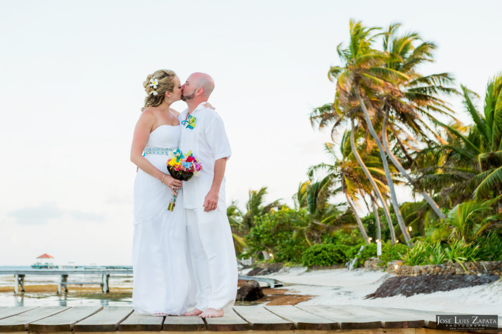 Kevin & Mandy - Blue Dolphin Vacation House Wedding - Ambergris Caye, Belize (36)