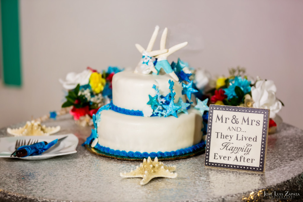 Kevin & Mandy - Blue Dolphin Vacation House Wedding - Ambergris Caye, Belize (15)