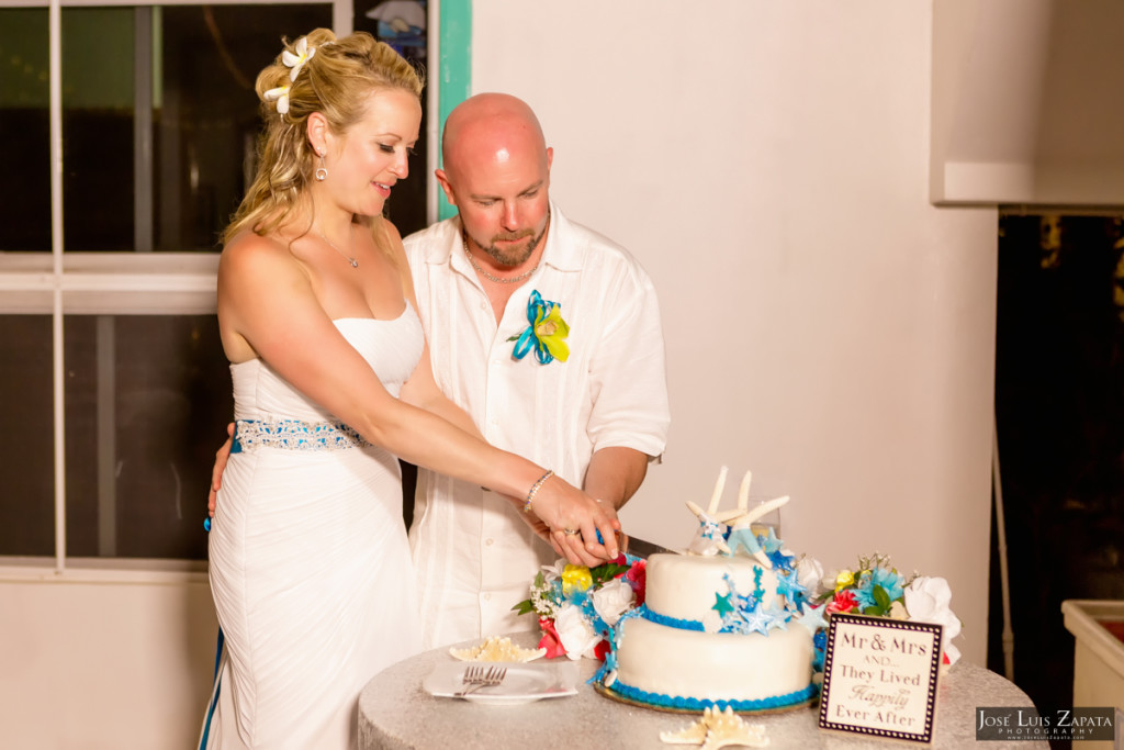 Kevin & Mandy - Blue Dolphin Vacation House Wedding - Ambergris Caye, Belize (14)