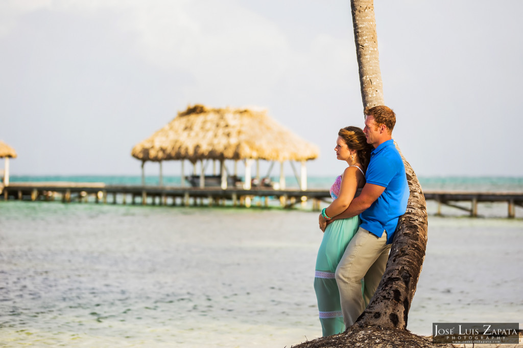 Wayne & Jan- Belize Honeymoon Photo Shoot - Victoria House (18)