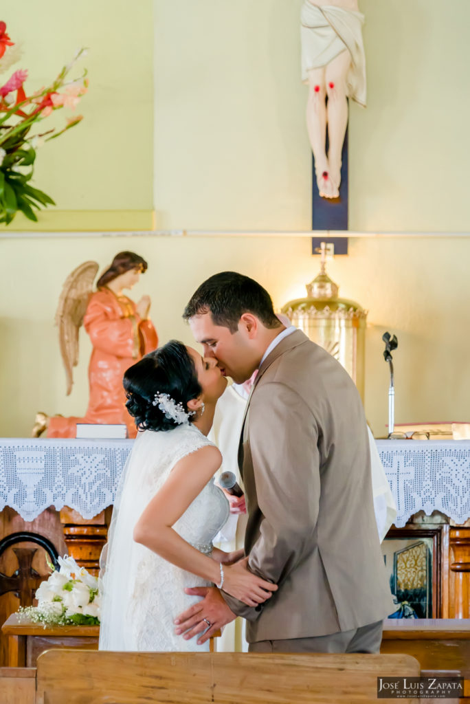 Adrian & Gaylan - San Ignacio, Blancaneaux Resort - Belize Wedding (39)