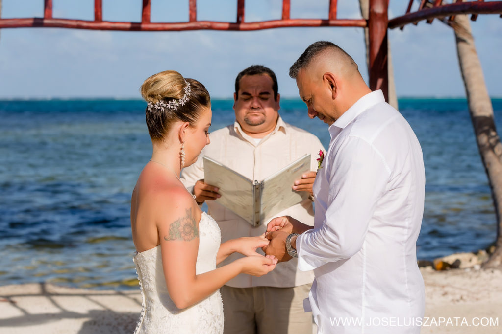 Belize Mayan Ruin Wedding Photos and Beach Wedding