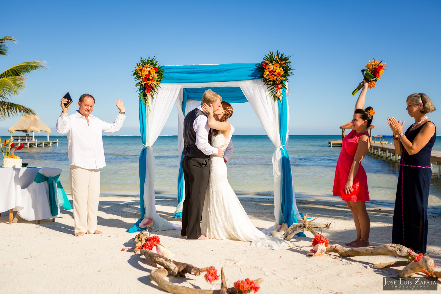 Leap Year Wedding in Belize - Jose Luis Zapata Photography - Belize Photographer (14)