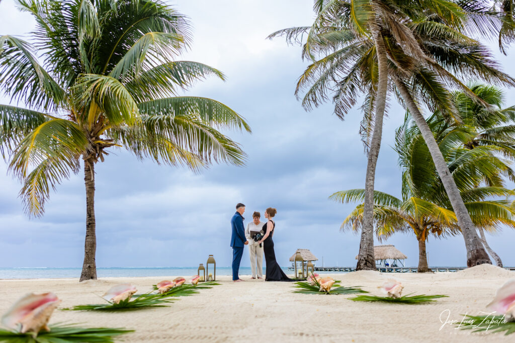 Belize Wedding Photographer Jose Luis Zapata Photography San Pedro Ambergris Caye Photographers Victoria House Weddings