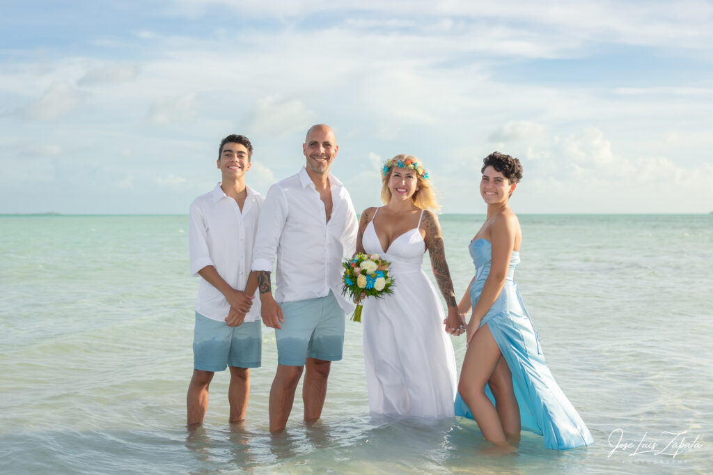 Adventure Sandbar Wedding Family Photos San Pedro Ambergris Caye Belize Photographer Jose Luis Zapata Photography