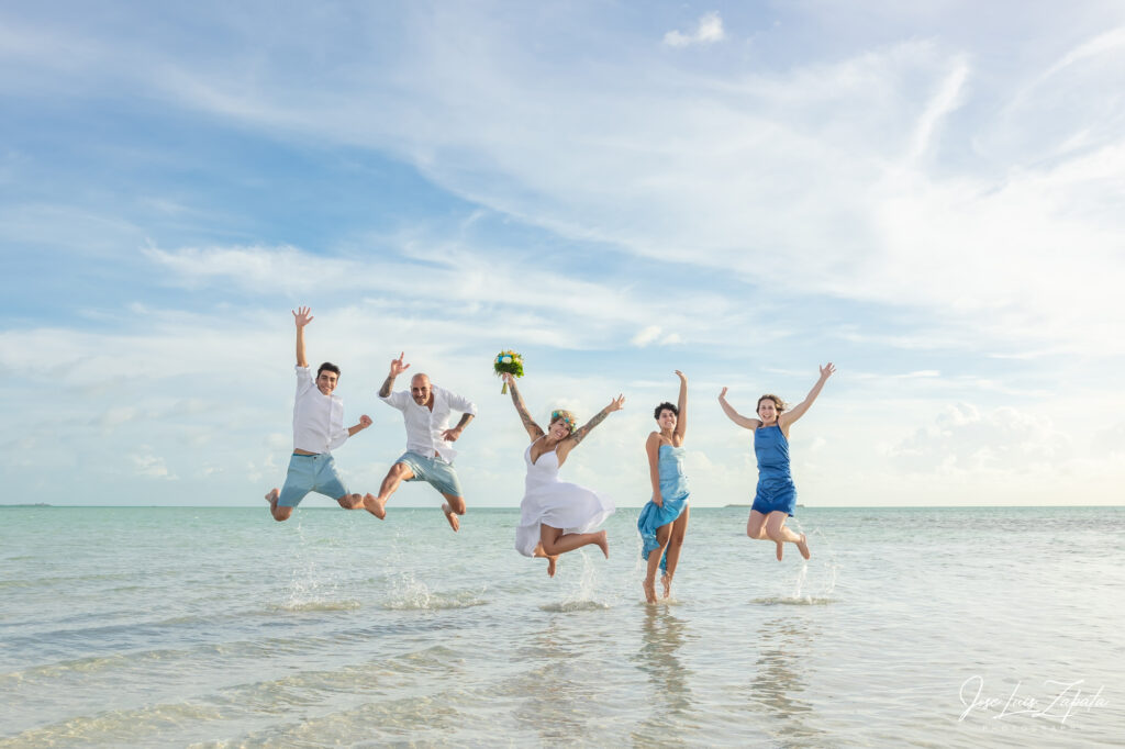 Adventure Sandbar Wedding Family Photos San Pedro Ambergris Caye Belize Photographer Jose Luis Zapata Photography