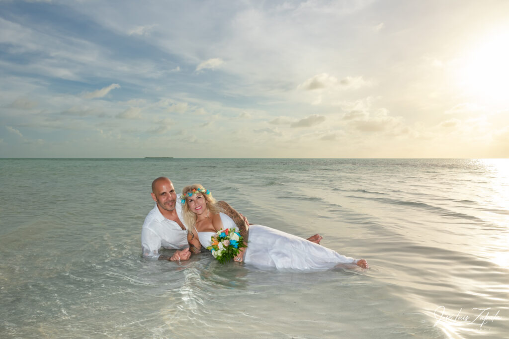 Adventure Sandbar Wedding Family Photos San Pedro Ambergris Caye Belize Photographer Jose Luis Zapata Photography