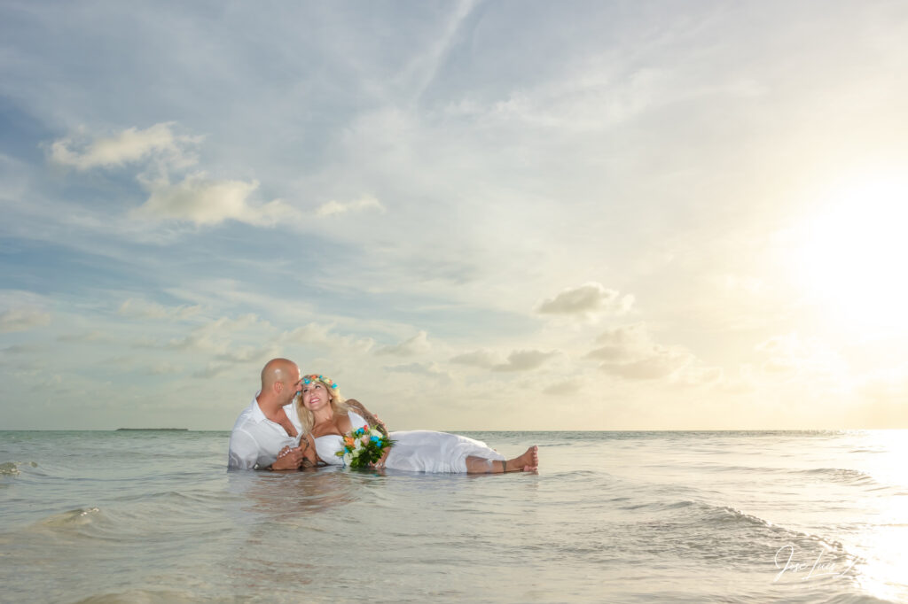 Adventure Sandbar Wedding Family Photos San Pedro Ambergris Caye Belize Photographer Jose Luis Zapata Photography